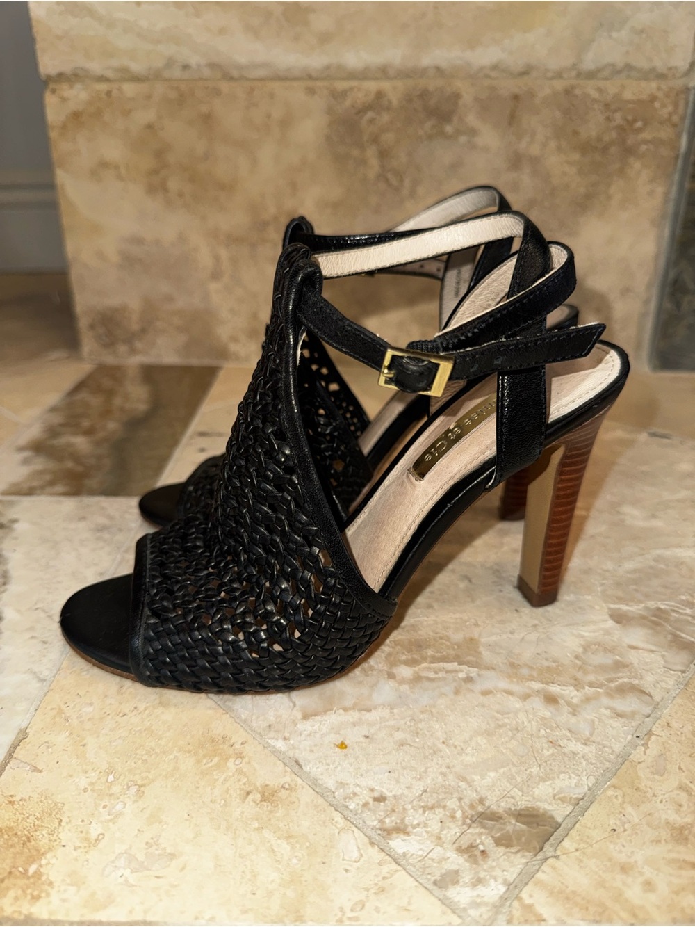 Louise et Cie Black Woven Leather Heels Women’s 5M Strappy Ankle Strap Sandals